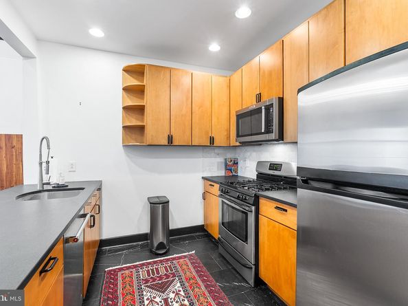 1033 Spruce Street 200, Philadelphia PA 19107