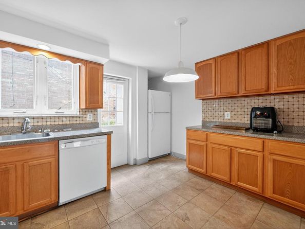 1204 Moore Street, Philadelphia PA 19148