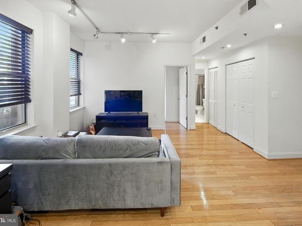 1621 T Street NW 207, Washington DC 20009