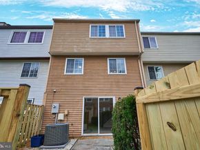 6758 Brook Run Drive, Falls Church VA 22043