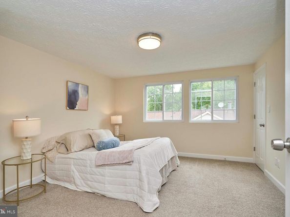 6758 Brook Run Drive, Falls Church VA 22043