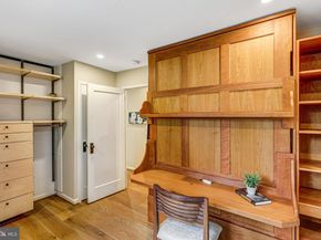 3237 Ravensworth Place, Alexandria VA 22302