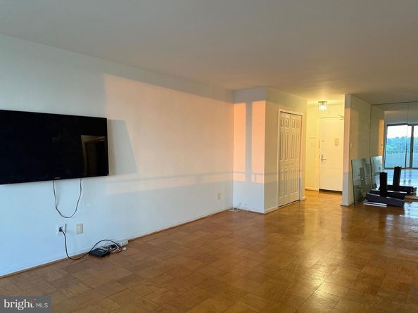 5101 River Road 1103, Bethesda MD 20816