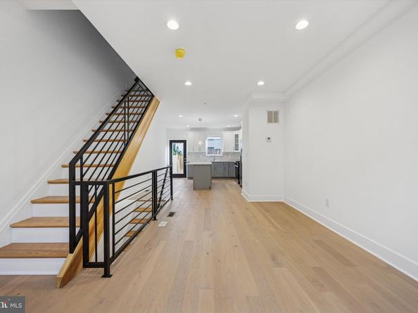 719 Mercy Street, Philadelphia PA 19148