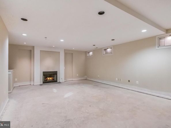 12111 Walnut Branch Road, Reston VA 20194