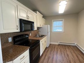 289 Holly Drive, Levittown PA 19055