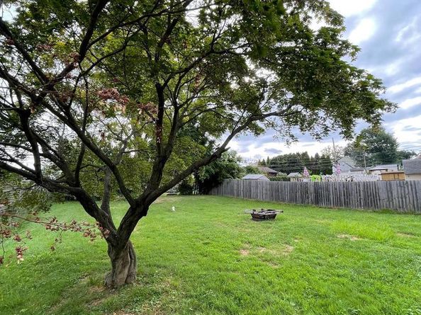 289 Holly Drive, Levittown PA 19055