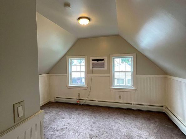 289 Holly Drive, Levittown PA 19055