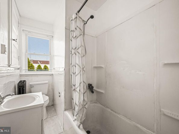 207 Berbro Avenue, Upper Darby PA 19082