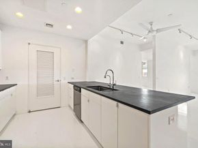 1600 Arch Street 1809, Philadelphia PA 19103