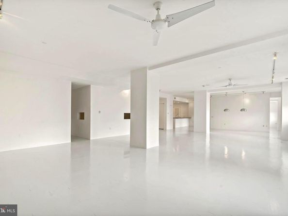 1600 Arch Street 1809, Philadelphia PA 19103