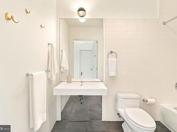 1600 Arch Street 1809, Philadelphia PA 19103