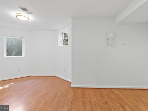 334 E Street NE, Washington DC 20002