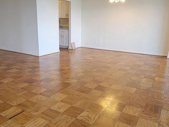 5101 River Road 1502, Bethesda MD 20816