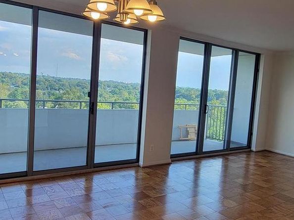 5101 River Road 1502, Bethesda MD 20816