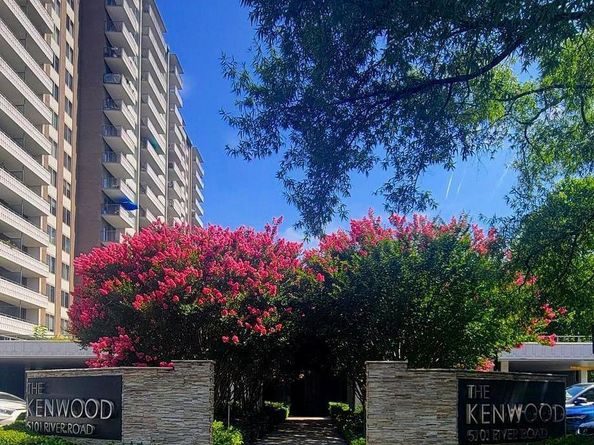 5101 River Road 1502, Bethesda MD 20816