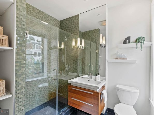902 T Street NW A, Washington DC 20001