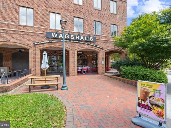 3901 Cathedral Avenue NW 220, Washington DC 20016