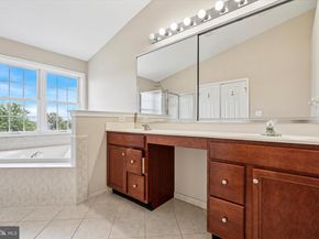 2303 Dorchester Street W, Furlong PA 18925