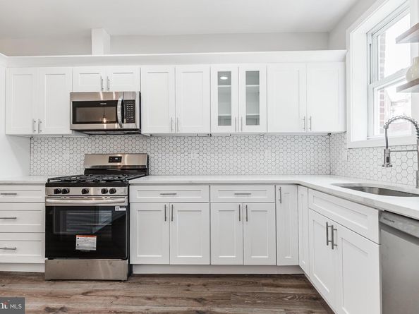 6545 Cutler St, Philadelphia PA 19126