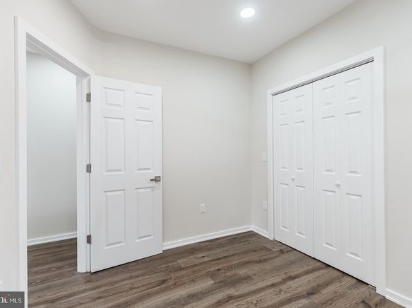 6545 Cutler St, Philadelphia PA 19126