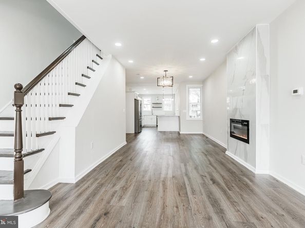 6545 Cutler St, Philadelphia PA 19126