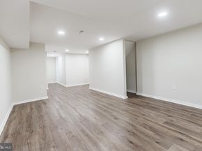 6545 Cutler St, Philadelphia PA 19126