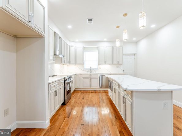 6357 Old York Road, Philadelphia PA 19141
