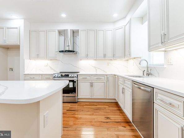6357 Old York Road, Philadelphia PA 19141