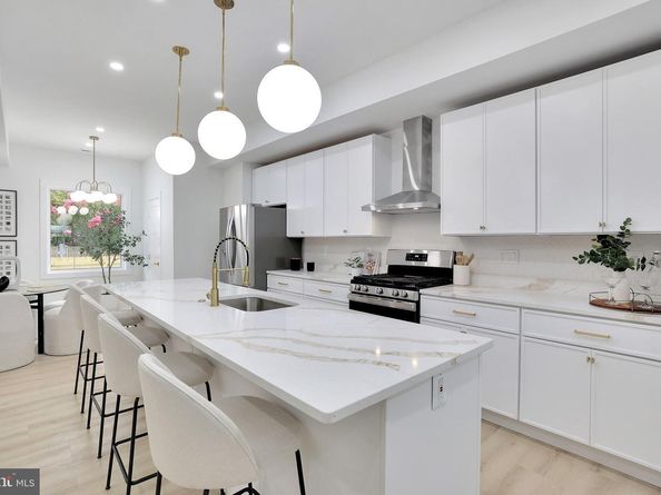 746 Newton Place NW, Washington DC 20010