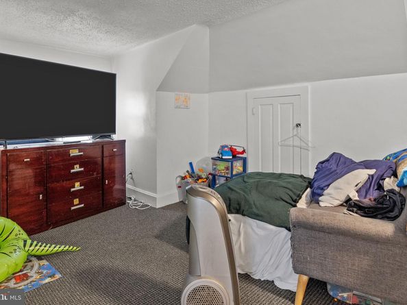 231 Washington Street, Morrisville PA 19067
