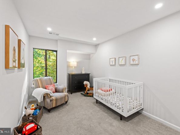 8044 Inverness Ridge Road, Potomac MD 20854