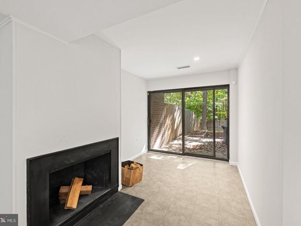 8044 Inverness Ridge Road, Potomac MD 20854