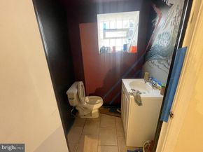 1106 E Haines Street, Philadelphia PA 19138