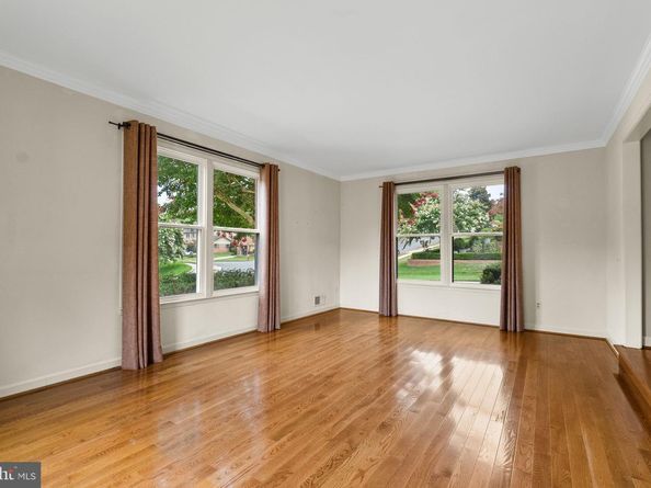 8907 Glade Hill Road, Fairfax VA 22031