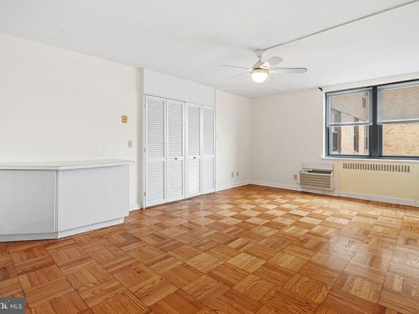 2601 Pennsylvania Avenue 901, Philadelphia PA 19130