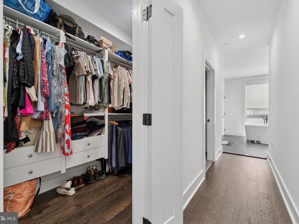 73 E Sharpnack Street, Philadelphia PA 19119