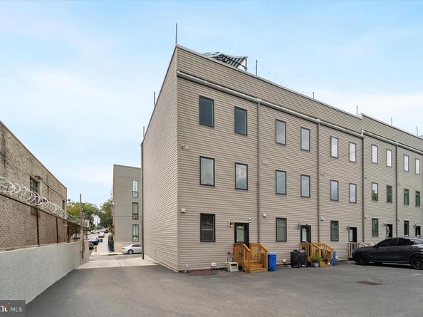 73 E Sharpnack Street, Philadelphia PA 19119