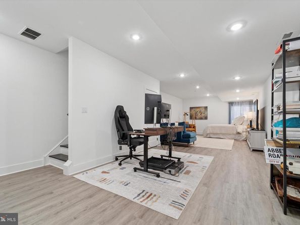 73 E Sharpnack Street, Philadelphia PA 19119