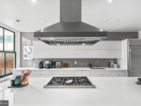 1606 Chestnut Street 4, Philadelphia PA 19103