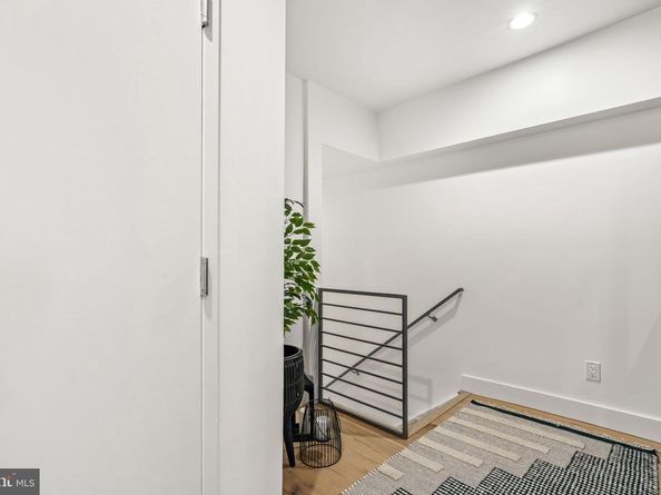 1606 Chestnut Street 4, Philadelphia PA 19103