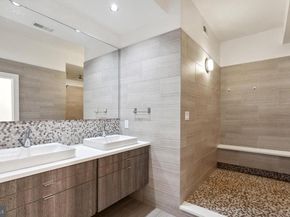 1606 Chestnut Street 4, Philadelphia PA 19103