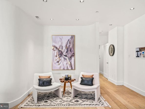 1606 Chestnut Street 4, Philadelphia PA 19103