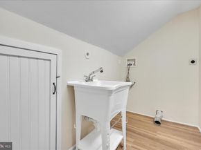 1135 Grovania Avenue, Abington PA 19001