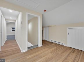 1135 Grovania Avenue, Abington PA 19001