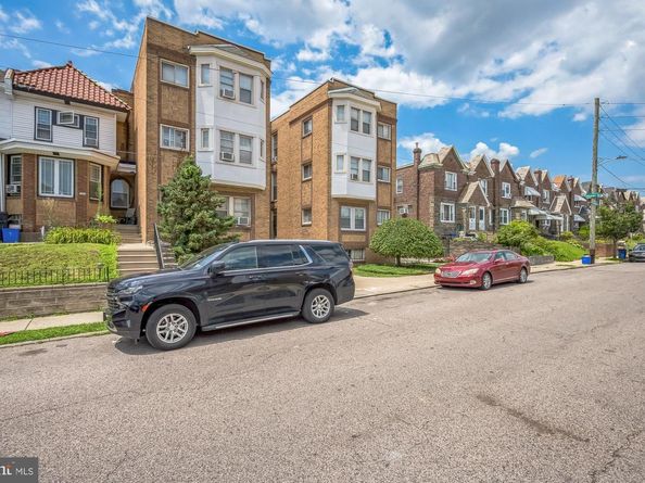 7092 Forrest Avenue, Philadelphia PA 19138