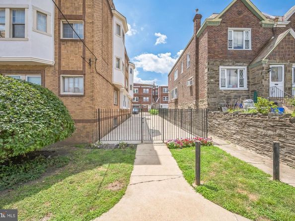7092 Forrest Avenue, Philadelphia PA 19138