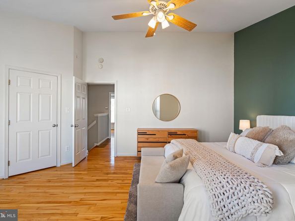47464 Sharpskin Island Square, Sterling VA 20165