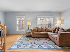 47464 Sharpskin Island Square, Sterling VA 20165