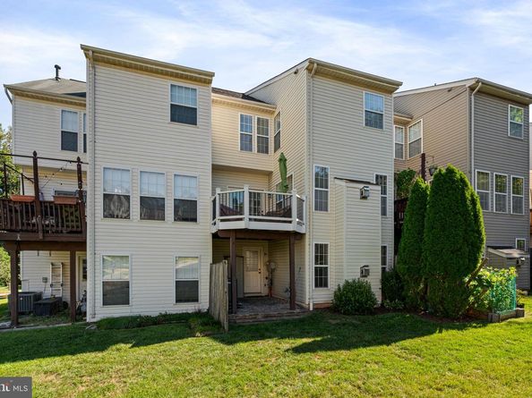 47464 Sharpskin Island Square, Sterling VA 20165